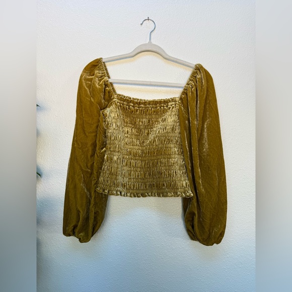 Anthropologie Tops - Anthropologie Puff-Sleeved Velvet Smocked Blouse in chartreuse color.